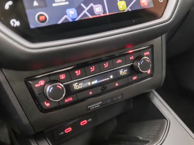 Seat IBIZA 1.0 TSI FR Intense Sport (VIRTUAL COCKPIT, APPLE CARPLAY, LEDER/ALCANTARA, BEATS AUDIO, STOELVERWARMING, SPORTSTOELEN, ADAPTIVE CRUISE, CAMERA, LED KOPLAMPEN, KEYLESS, NIEUWSTAAT)