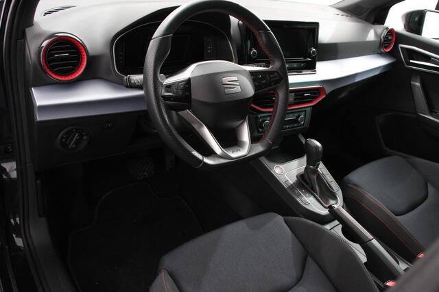 Seat IBIZA 1.0 TSI 110pk DSG FR | Navigatie | Apple Carplay/Android Auto | Camera | Parkeersensoren | Adaptive cruise control | Keyless Entry/Start | Virtual Cockpit | Stoelverwarming | Ledverlichting | Getinte ramen