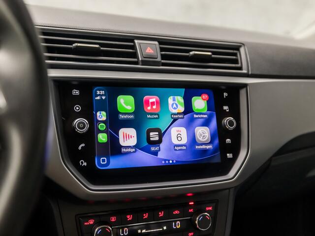 Seat IBIZA 1.0 TSI Sport (APPLE CARPLAY, GROOT NAVI, CLIMATE, CAMERA, SPORTSTOELEN, PARKEERSENSOREN, GETINT GLAS, LM VELGEN, NIEUWSTAAT)