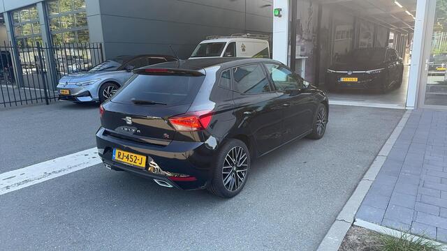 Seat IBIZA 1.0 TSI 95pk FR Business Intense / Navigatie / Cruise Control / Camera / LED