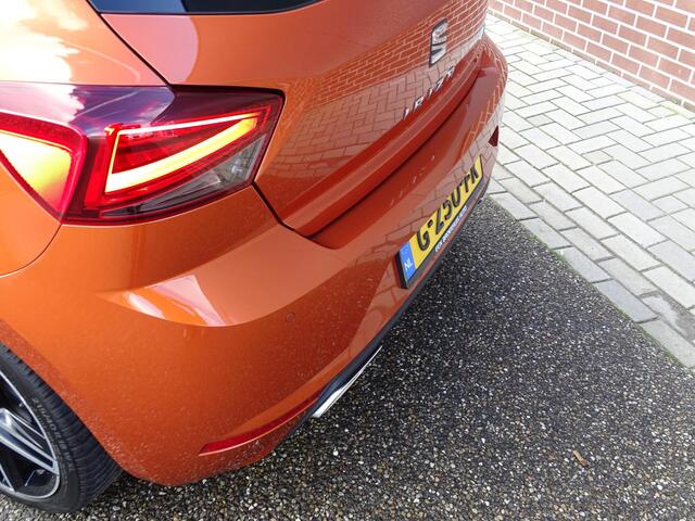 Seat IBIZA 1.0 TSI FR Business Intense FR-UITVOERING | PANORAMADAK | LED PAKKET | NAVIGATIE | VIRTUAL DISPLAY | PARKEERSENSOREN | CRUISE CONTROL | DAB RADIO |