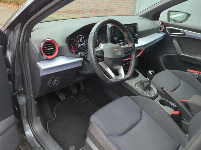 Seat IBIZA 1.0 EcoTSI FR Online / App connect / Parkeersensoren V+A / LED / Lichtmetaal 17 inch /