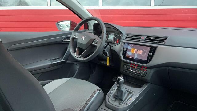 Seat IBIZA 1.0 TSI Style Business Intense CAMERA / NAVI / CLIMA / PDC / BLUETOOTH / CRUISE / DAB+ / NL-AUTO