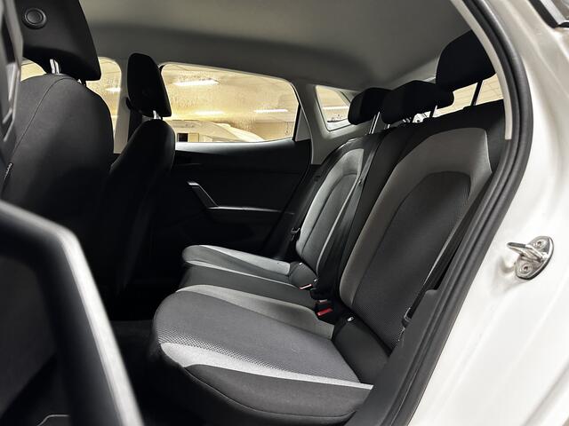 Seat IBIZA 1.0 TSI Style/ Apple + Android/ DAB+/ Clima/ Cruise/ Elek. pakket/ Isofix/ Bluetooth/ Multi. LEDER. Stuur/ PDC/ Getint glas/ Dagrijverl.