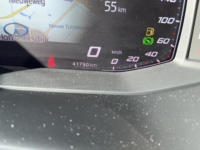 Seat IBIZA 1.0 TSI FR Black Edition / AUTOMAAT/ STOEL VERWARMING/ FULL LINK/ CRUISE CONTROL/ PARK.SENSOREN/ CLIMA/ RIJ-MODI/ NAVI/ DAB/ DIGITAL DASH/ START-STOP SYSTEEM/ ISOFIX