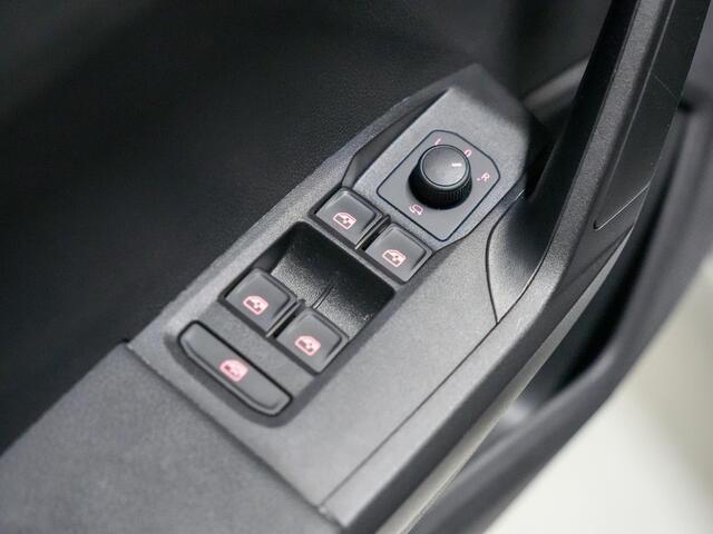 Seat IBIZA 1.0 MPI Reference VOL!|stoelvrm|clima|carplay|park