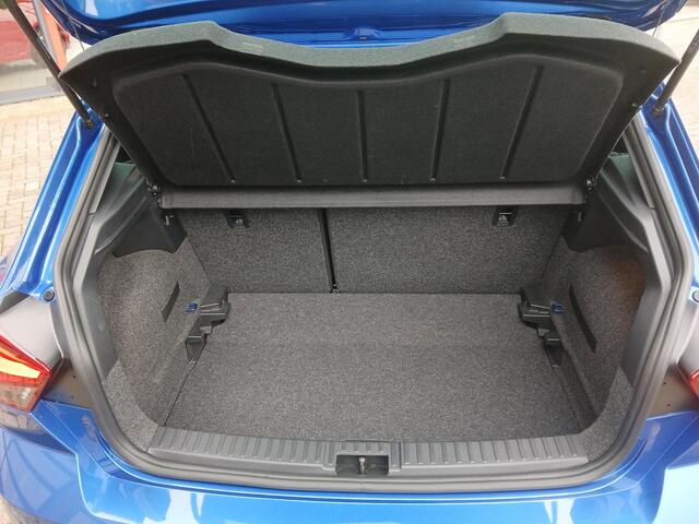 Seat IBIZA 1.0 EcoTSI FR Business Intense + Navigatie + 18 inch + Camera, 30.000 k.m.!!