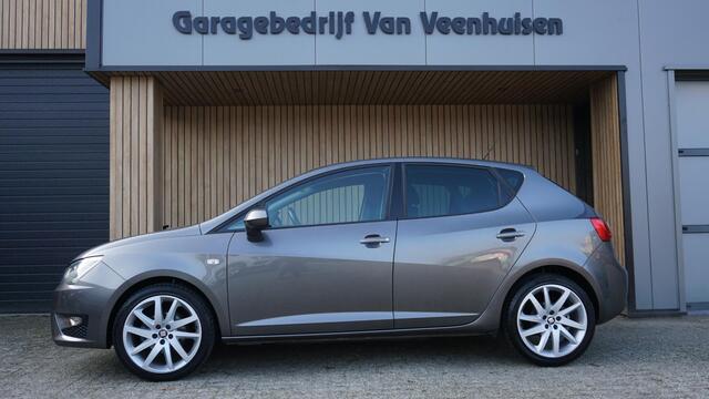 Seat IBIZA 1.0 TSI 95pk FR Connect 5Drs Xenon Stoelverwarming 17inch LM Navi Clima *NL auto* 97364km!