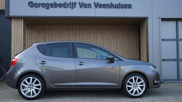 Seat IBIZA 1.0 TSI 95pk FR Connect 5Drs Xenon Stoelverwarming 17inch LM Navi Clima *NL auto* 97364km!