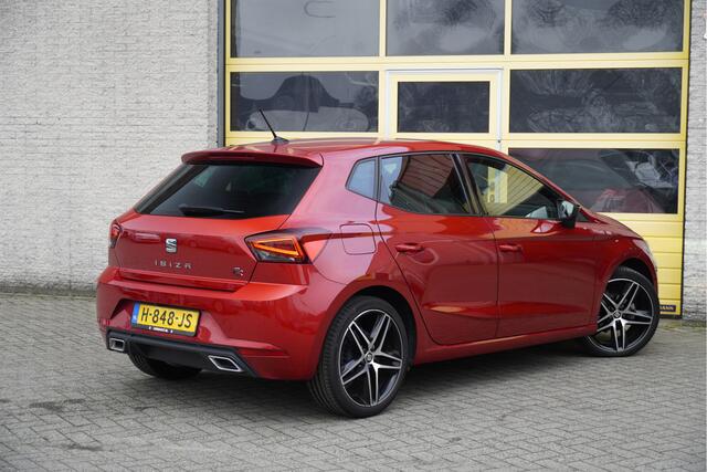 Seat IBIZA 1.0 TSI 5drs FR Business Intense BJ2020 Lmv 18" | Led V+A | Pdc | Achteruitrijcamera | App-Connect | Navi | Climate control | Cruise control | Sportstoelen | Extra getint glas