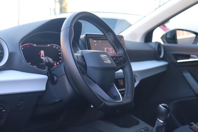 Seat IBIZA 1.0 EcoTSI Style Business Connect, Stoelverwarming, Cruise, Parkeerhulp