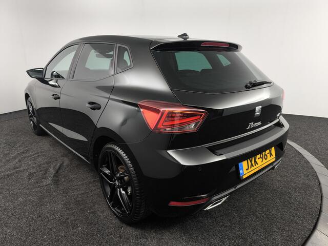 Seat IBIZA 1.0 EcoTSI FR Business Connect 18 inch Black line | Winterpakket | Leer-Alcantara | ECC | Apple-Android | Zeer complete uitvoering | Nw prijs 35.120,-