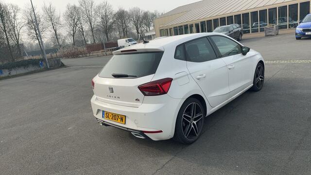 Seat IBIZA 1.0 TSI 115pk FR Business Intense DSG / Navigatie / Keyless / Camera