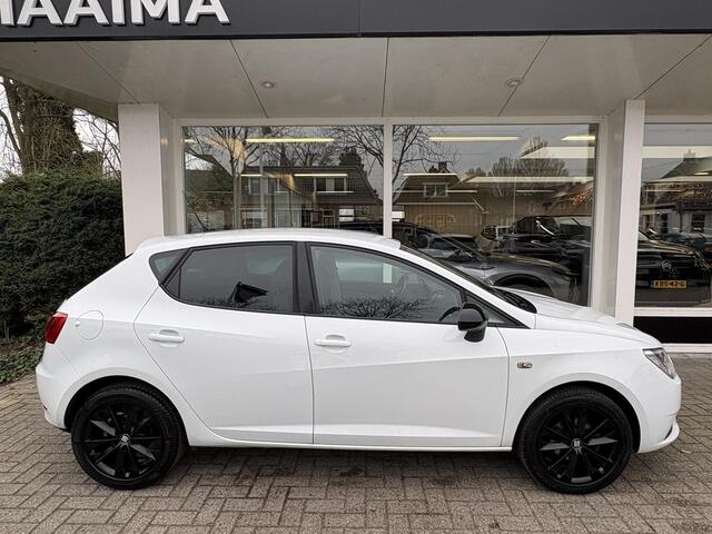 Seat IBIZA 1.0 TSI Style Connect | Trekhaak | Stoelverwarming | Navi | Climate Control | PDC | Xenon | Lichtmetalen velgen | SEAT Sound | Cruise Control