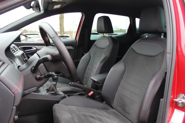 Seat IBIZA 1.0 TSI FR Business Intense / Camera / CarPlay / Keyless / 18'' / DAB / Stoelverwarming / ACC