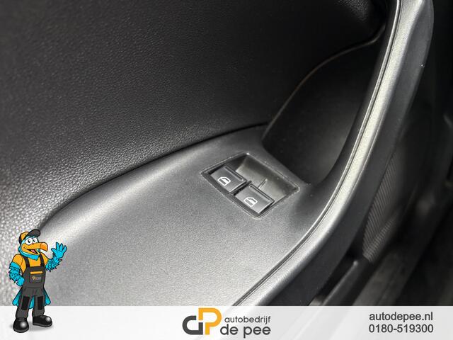 Seat IBIZA 1.0 MPI Reference GARANTIE/TREKHAAK/PDC/BLUETOOTH/LICHTMETAAL/AIRCO/CV+AB rijklaarprijs!