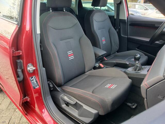 Seat IBIZA 1.0 TSI FR Business Intense + Navigatie + Trekhaak etc.