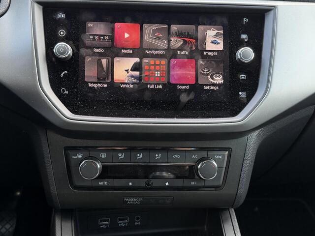 Seat IBIZA 1.0 TSI Style Business Intense - Navigatie - Achteruitrijcamera - Climate Control - Lichtmetalen velgen