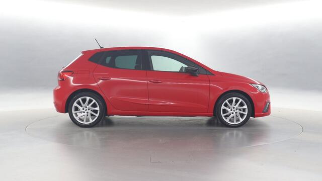 Seat IBIZA 1.5 TSI 150pk FR Sport DSG / Navigatie via App Connect / Parkeersensoren / LED Koplampen 179