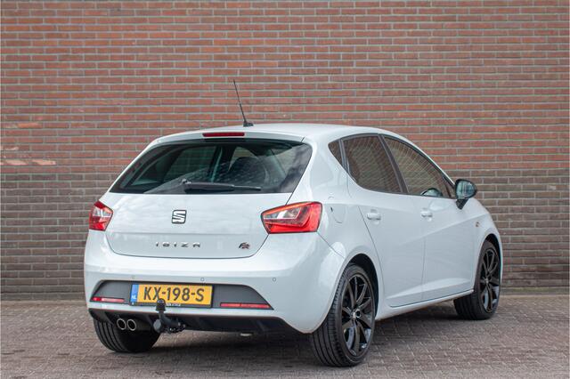 Seat IBIZA 1.0 EcoTSI FR Connect, Navigatie, Stoelverwarming, Parkeersensor, Trekhaak.
