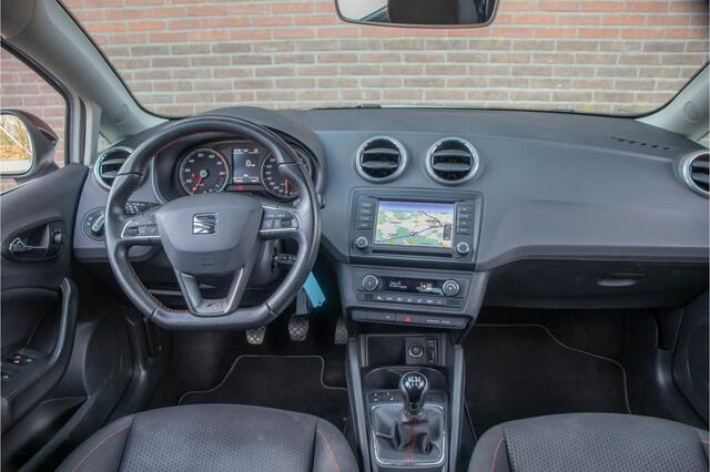 Seat IBIZA 1.0 EcoTSI FR Connect, Navigatie, Stoelverwarming, Parkeersensor, Trekhaak.