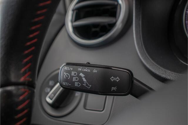 Seat IBIZA 1.0 EcoTSI FR Connect, Navigatie, Stoelverwarming, Parkeersensor, Trekhaak.