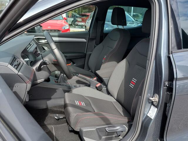 Seat IBIZA 1.0 TSI 95pk FR Business Intense | 1ste Eigenaar | Navi | Apple Carplay+Android Auto | Clima | Cruise | Rijstrook+Licht+Regensensor | Pdc V+A+Camera | Privacy Glass | Mistlampen | 17''lm