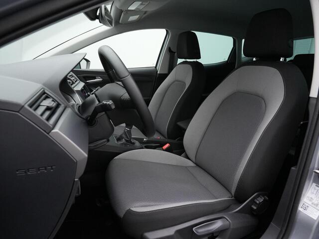 Seat IBIZA 1.0 TSI 95 pk Style Business Intense | Achteruitrijcamera | Navigatie | Cruise Control | Apple Carplay