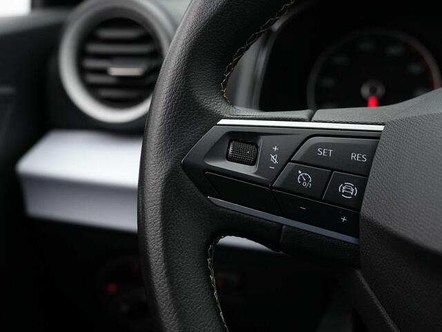 Seat IBIZA 1.0 EcoTSI 95 pk Style | Parkeersensoren achter | Cruise Control | Carplay