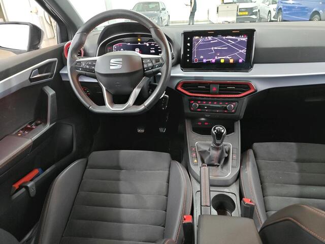 Seat IBIZA 1.0 EcoTSI FR Business Intense / Virtual cockpit / Led / Camera / Stoelverwarming / Navi