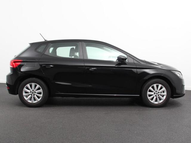 Seat IBIZA 1.0 MPI Style Navigatie Apple Carplay/Android Auto Climate Control Cruise Control Stoelverwarming Lichtmetalen velgen