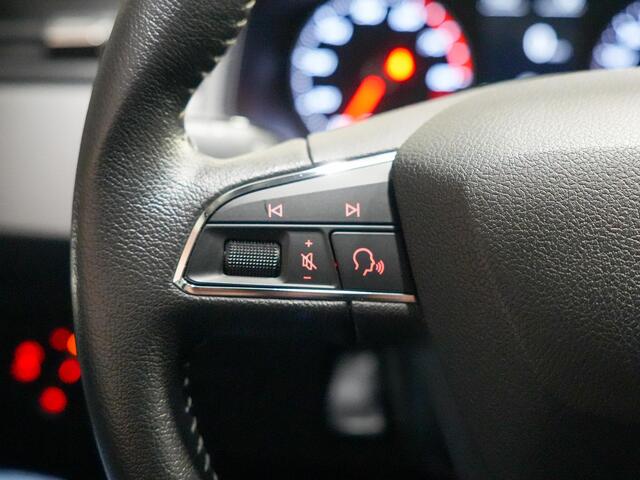 Seat IBIZA 1.0 MPI Reference |VOL!|stoelvrm|clima|carplay|park