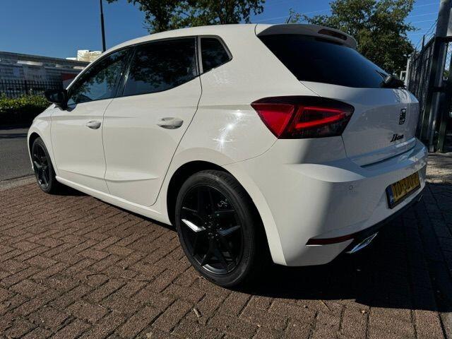 Seat IBIZA 1.6 TDI FR 5deurs Airco/ECC,Cruisecontrol,Navigatie