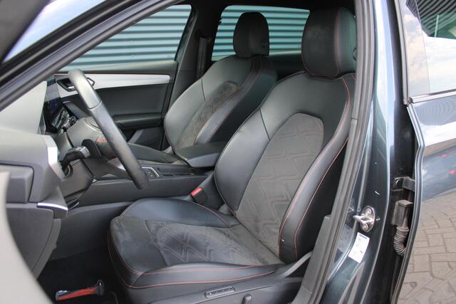 Seat LEON Sportstourer 1.5 eTSI FR Launch Edition Leer/Alcantara Adaptive-Cruise Full-Led Camera