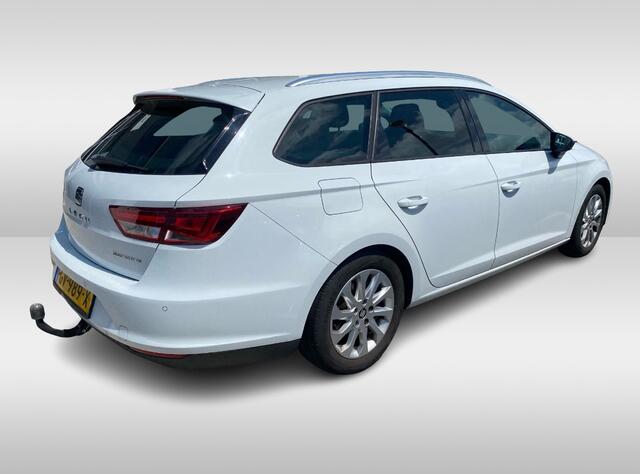 Seat LEON ST 1.0 EcoTSI Style Connect / Trekhaak / Camera / Navigatie / 16'' / LED Koplampen / Cruise Control / Geitnt glas