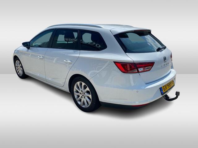 Seat LEON ST 1.0 EcoTSI Style Connect / Trekhaak / Camera / Navigatie / 16'' / LED Koplampen / Cruise Control / Geitnt glas