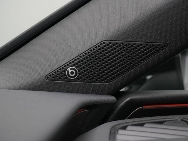 Seat LEON Sportstourer 1.5 eTSI 150 pk DSG Xcellence | Panoramadak | Leder | Beats audio | Stoelverwarming | Keyless | Achteruitrijcamera | 18 inch