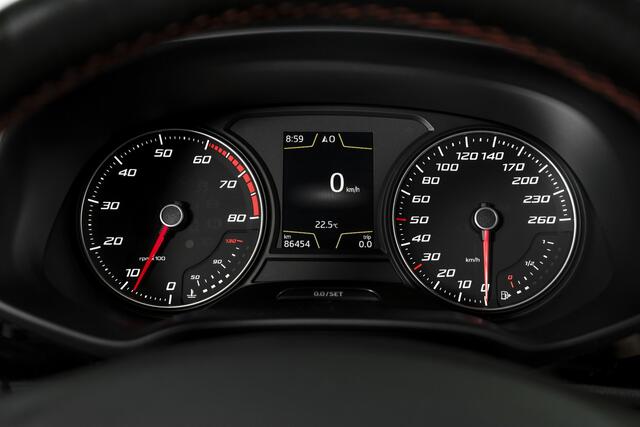 Seat LEON ST 1.4 EcoTSI 150 PK FR | S/K-Panodak | Cruise | Stoelverw. | PDC | NAV + App. Connect | ECC | DAB | LM 18" |