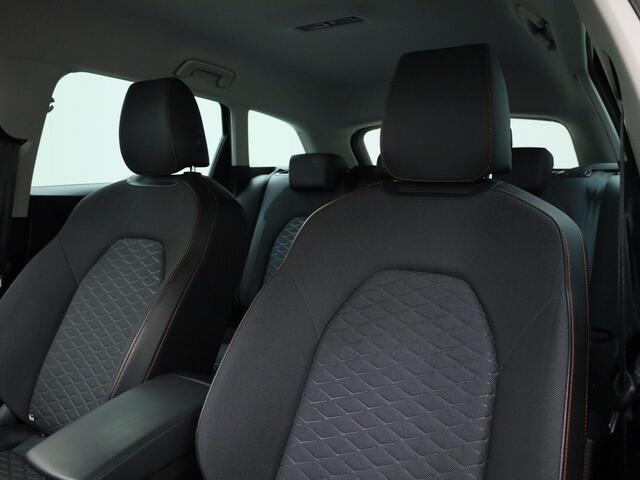Seat LEON Sportstourer 1.4 TSI eHybrid 204PK PHEV FR Business Intense · Navigatie · Apple Car Play · Stoel- & stuurverwarming