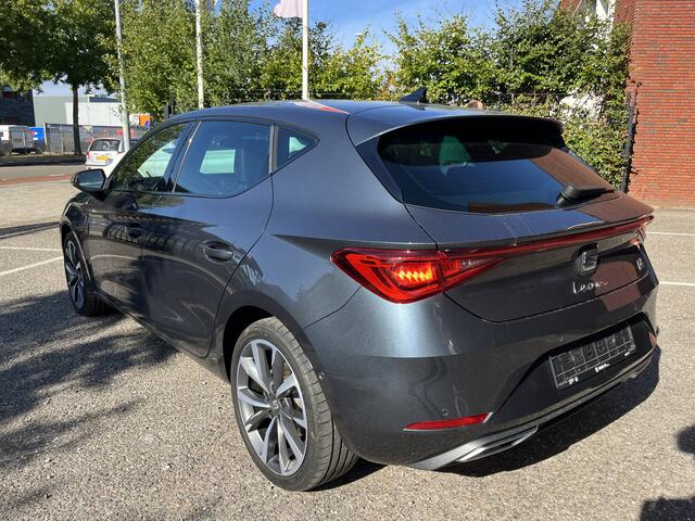 Seat LEON 1.4 TSI eHybrid PHEV FR // ADAPTIVE CRUISE // CAMERA // CLIMA // NAVI // APPLE CARPLAY - ANDROID AUTO //