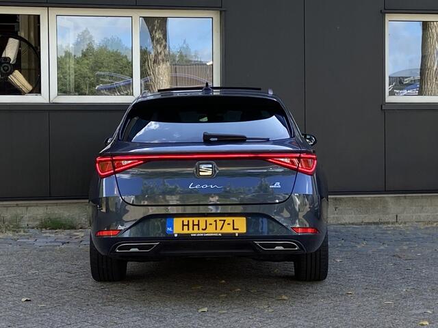 Seat LEON 1.4 TSI FR 204PK eHybrid/Panoramadak/dode hoek/Elek stoel/