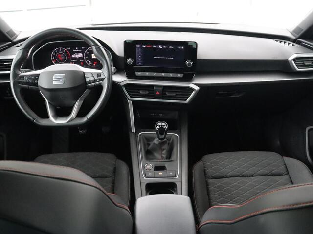 Seat LEON 1.5 TSI FR Intens | Stoelverwarming | Camera | Keyless | Stuurverwarming | Carplay | Digital Cockpit | Full LED