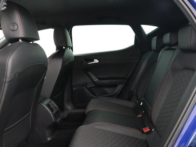 Seat LEON 1.5 TSI FR Intens | Stoelverwarming | Camera | Keyless | Stuurverwarming | Carplay | Digital Cockpit | Full LED