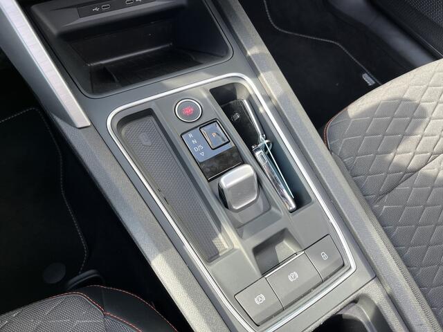 Seat LEON Sportstourer 1.5 eTSI FR Business Intense / AUTOMAAT/ PANO/ FULL LINK/ STUUR+STOEL VERWARM./ PARK. SENSOR. + CAMERA/ ACC/ DRIVE PROFILE/ DAB/ NAVI/ DIGITAL DASH/ CLIMA/ LED/ ISOFIX