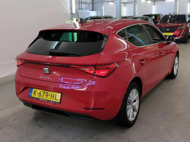 Seat LEON 1.0 eTSI Style Launch Edition Camera | Techno Pack | Carplay | Bots | Ad Cruise | Full Led | Navi | PDC | BTW | NL-Auto | Volledig Onderh.