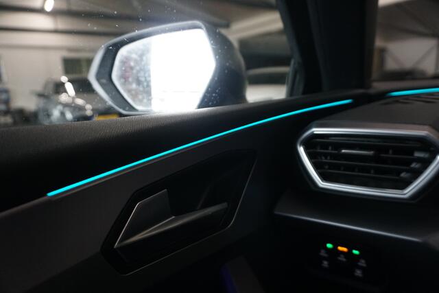 Seat LEON Sportstourer 1.5 TSI FR Automaat | FULL LED | STOEL/STUURVERW. | CAMERA | ACC | KEYLESS |