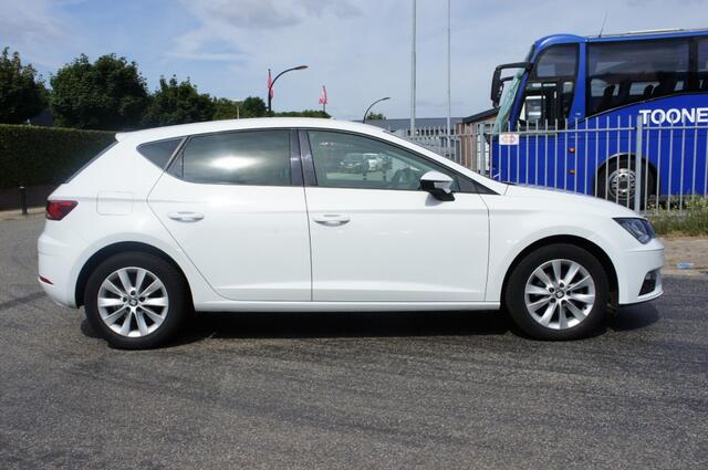Seat LEON 1.0 TSI STYLE ULT.ED 1eEIG NAVI/CAM/CRUISE/KEYLESSENTRY/PDC PERFECTE STAAT
