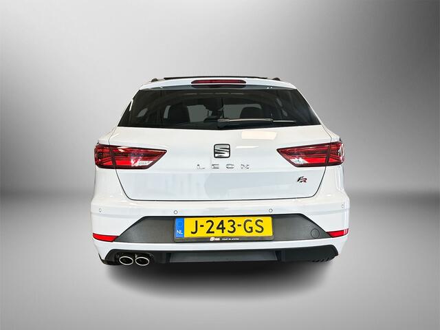Seat LEON ST 1.5 150pk TSI FR Ultimate Edition Black Panoramisch schuif/kanteldak | Adaptive Cruise Control | Upgrade Tech & Music