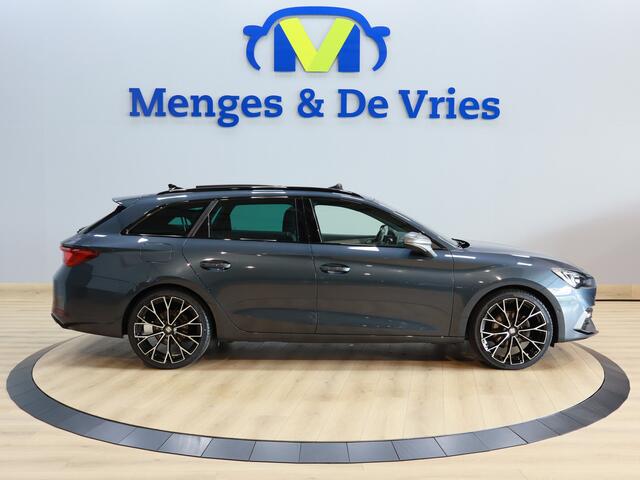 Seat LEON Sportstourer 1.5 eTSI FR Launch Edition Airco ECC | Panorama | Trekhaak | Virtual | LED | Adaptive Cruise | Sfeer | Isofix | NAP