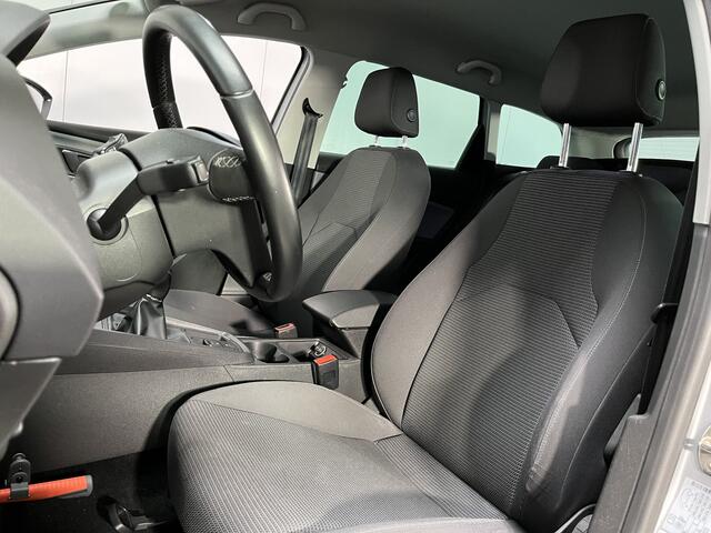 Seat LEON ST 1.0 TSI Style Ultimate Edition / KEYLESS/ BEATS AUDIO/ CRUISE/ LED/ FULL LINK/ BLUETOOTH/ PARK. SENSOREN + CAMERA/ CLIMA/ STOEL VERWARM./ NAVI/ DAB